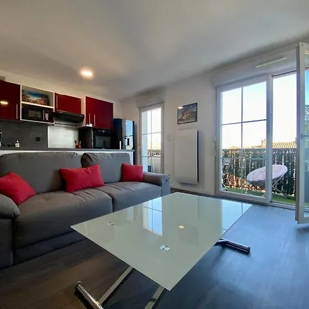 Apartment Le 24 Fevrier - Parking & Piscine - Vue Cite Medievale *