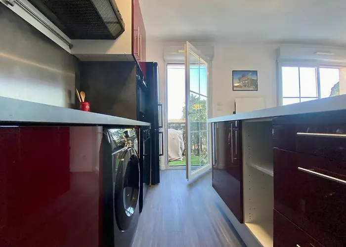 Apartamento Le 24 Fevrier - Parking & Piscine - Vue Cite Medievale *